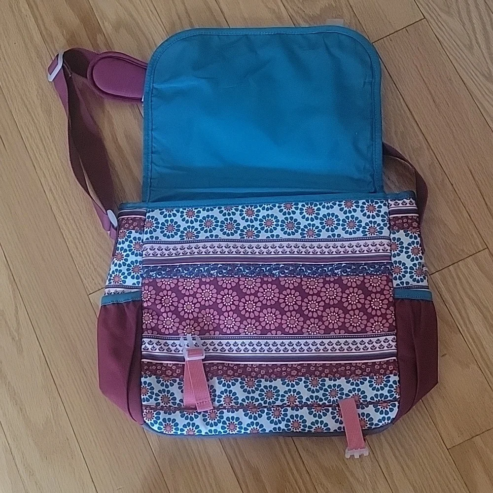Garnet Hill Eco Messenger Bag